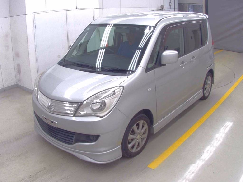 MITSUBISHI DELICA D:2