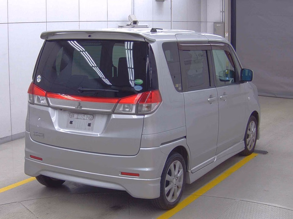 MITSUBISHI DELICA D:2