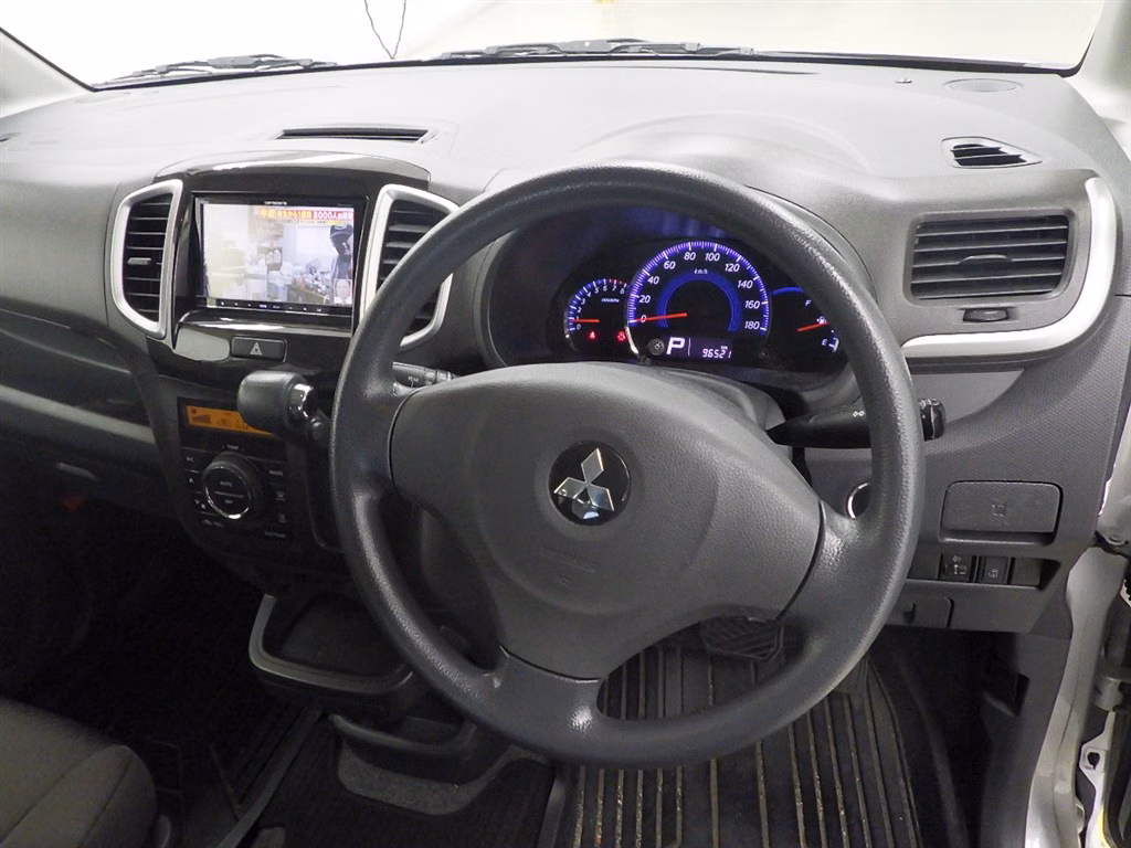 MITSUBISHI DELICA D:2