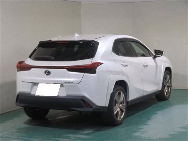 LEXUS UX200