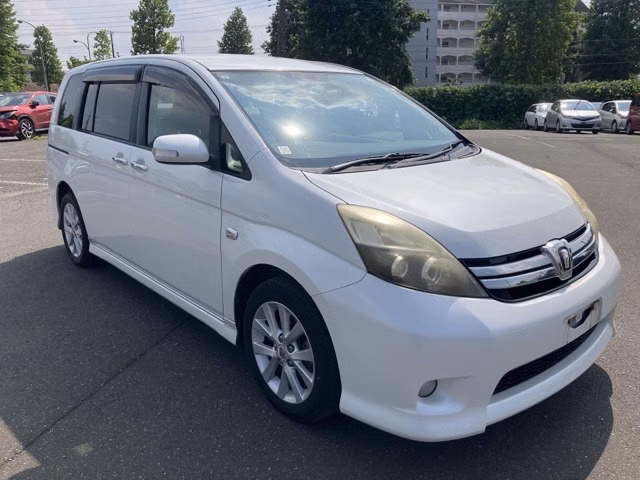 TOYOTA ISIS