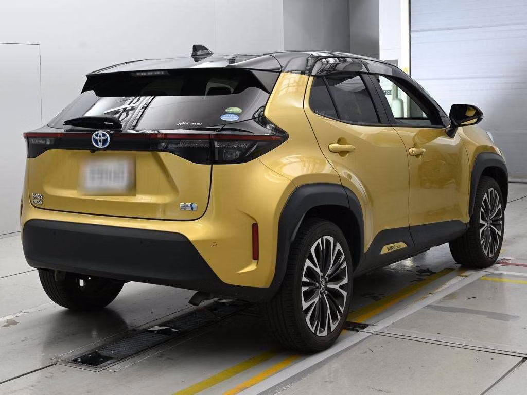 TOYOTA YARIS CROSS