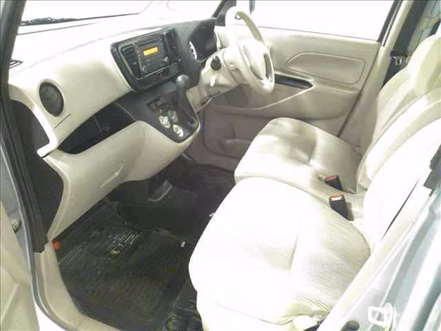 MITSUBISHI EK SPACE
