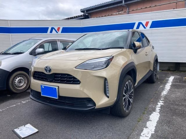 TOYOTA YARIS CROSS