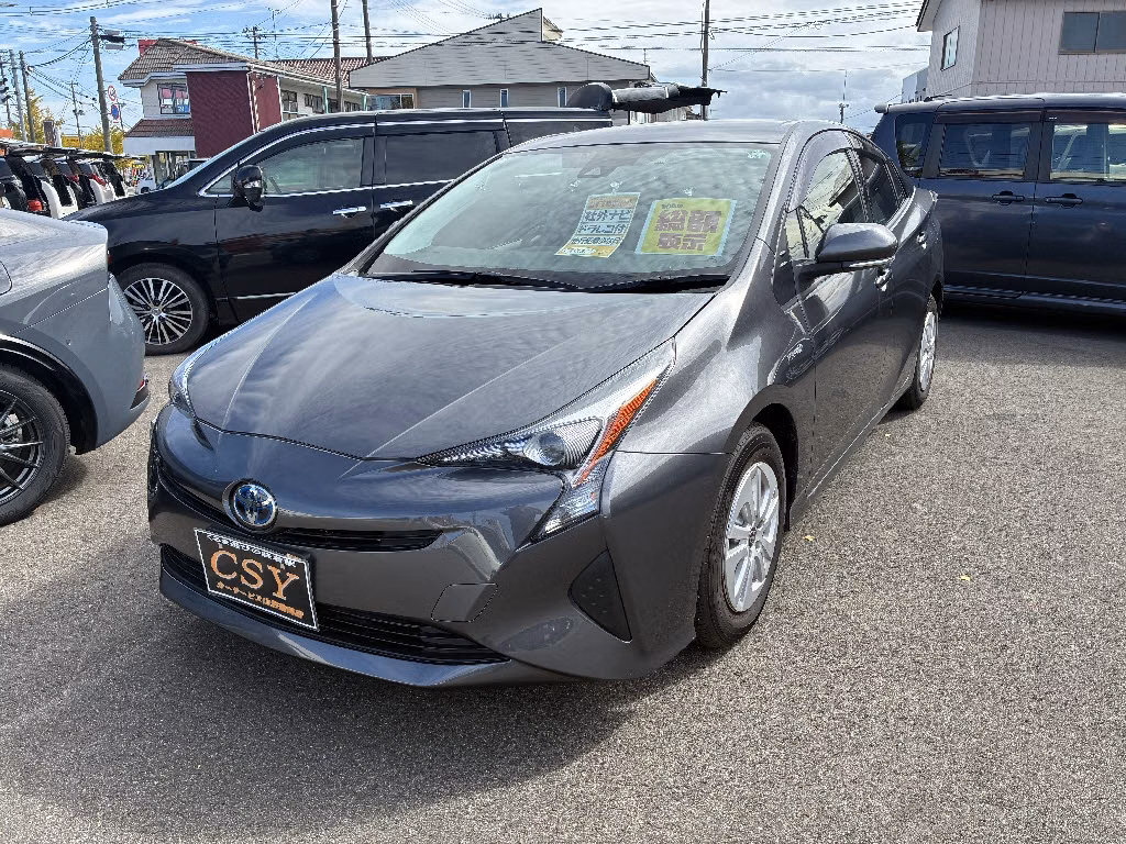 TOYOTA PRIUS