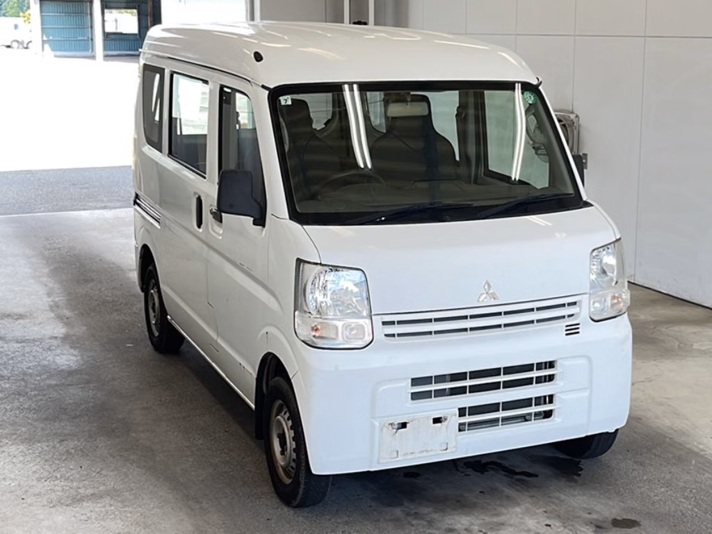MITSUBISHI MINICAB
