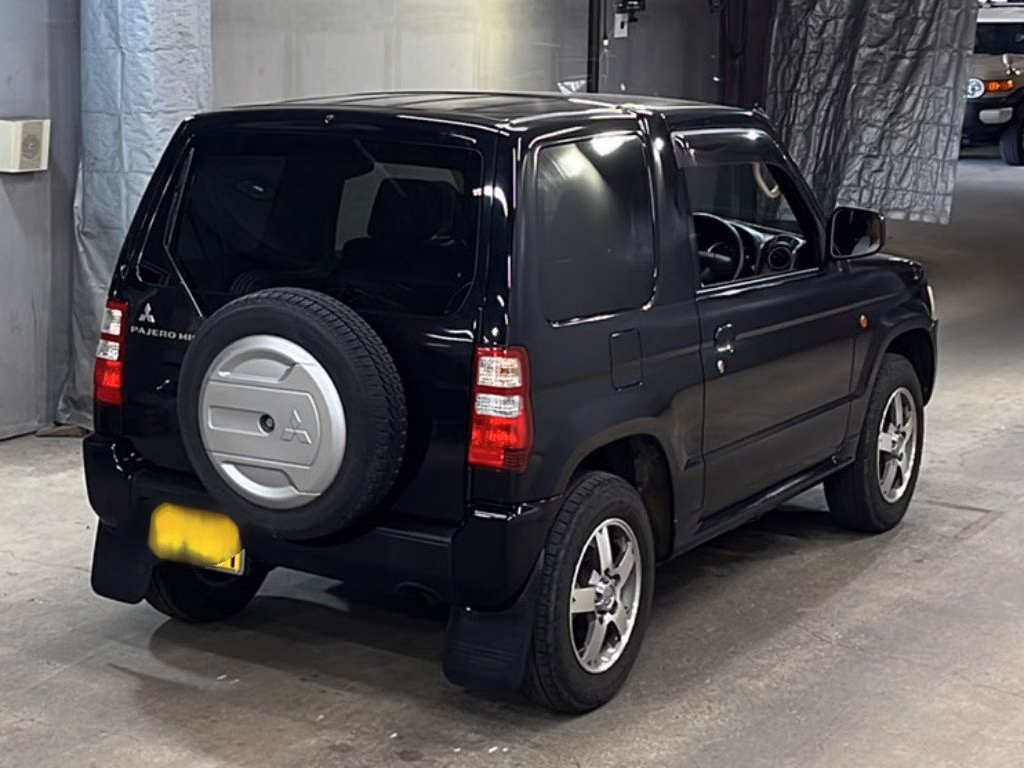 MITSUBISHI PAJERO MINI