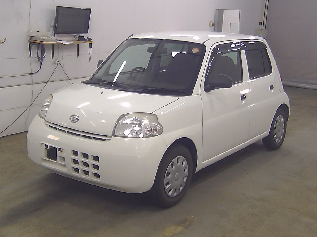 DAIHATSU ESSE