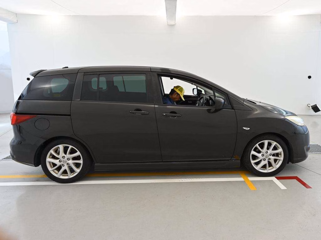 NISSAN LAFESTA