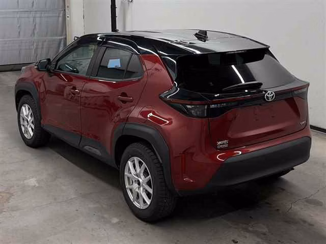 TOYOTA YARIS CROSS