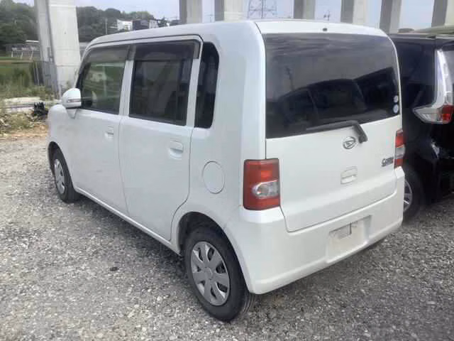 DAIHATSU MOVE CONTE