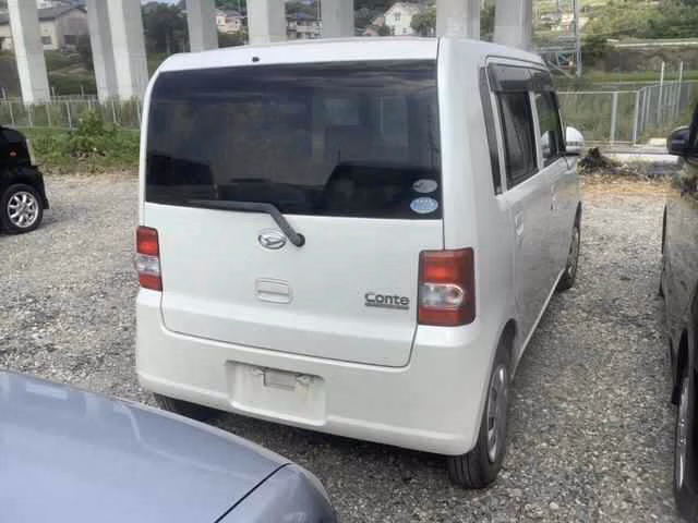 DAIHATSU MOVE CONTE