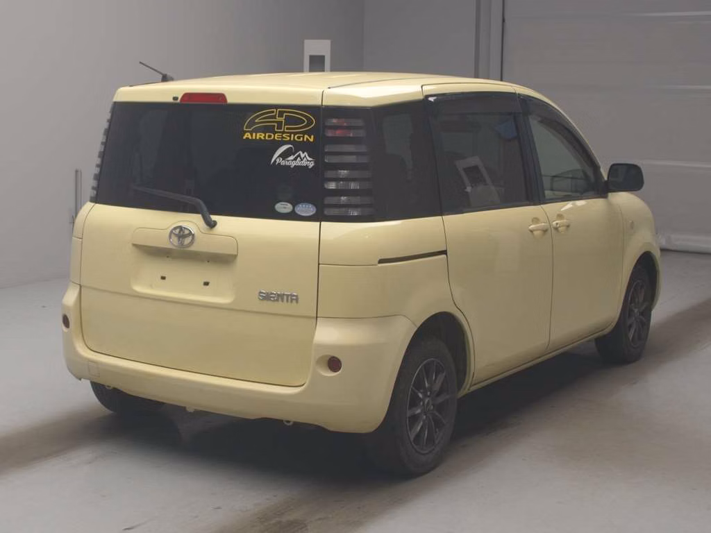TOYOTA SIENTA