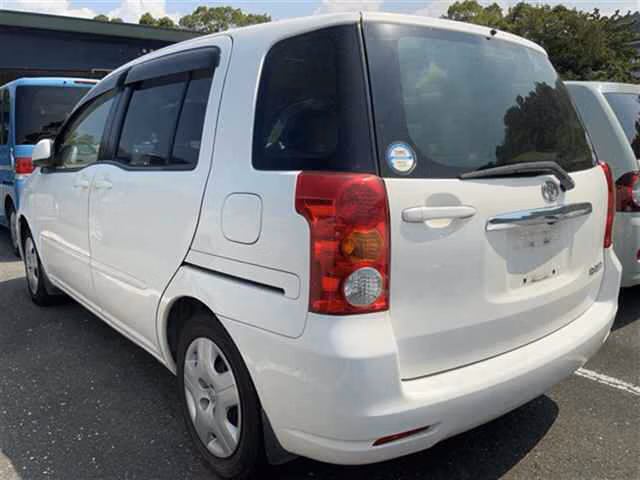 TOYOTA RAUM
