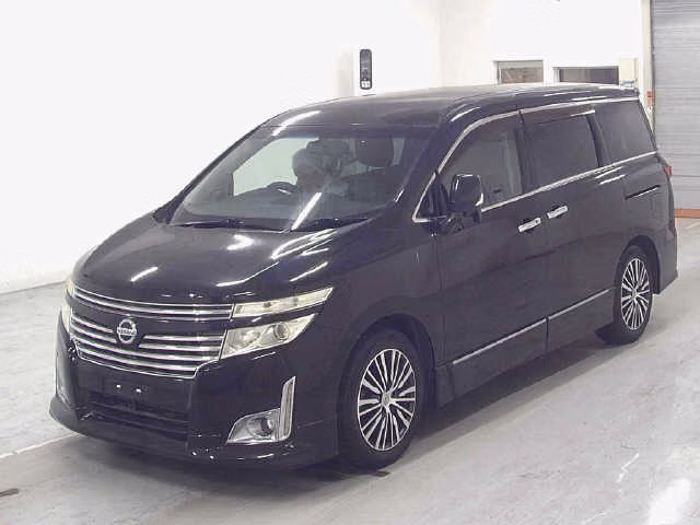 NISSAN ELGRAND