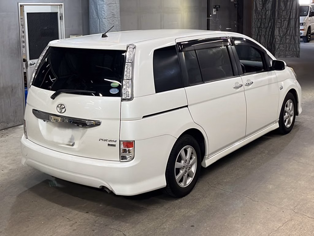 TOYOTA ISIS