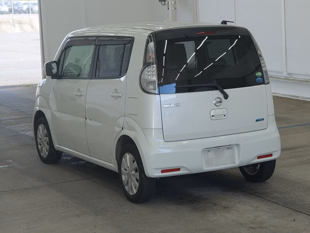 NISSAN MOCO