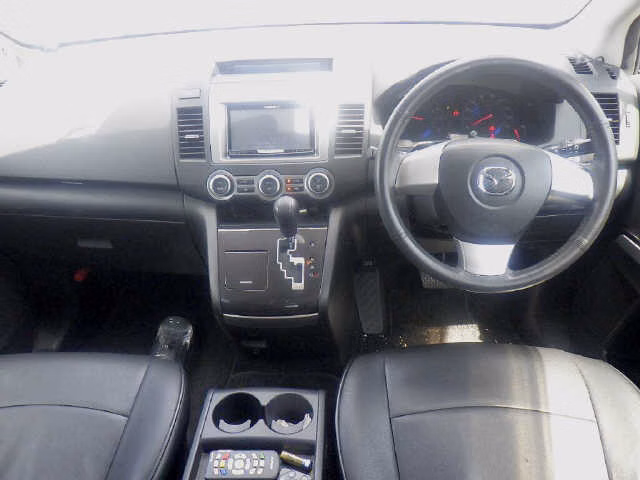 MAZDA MPV