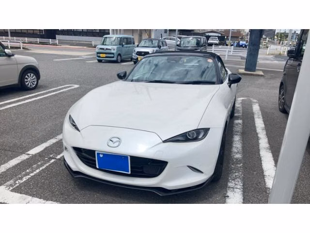 MAZDA ROADSTER