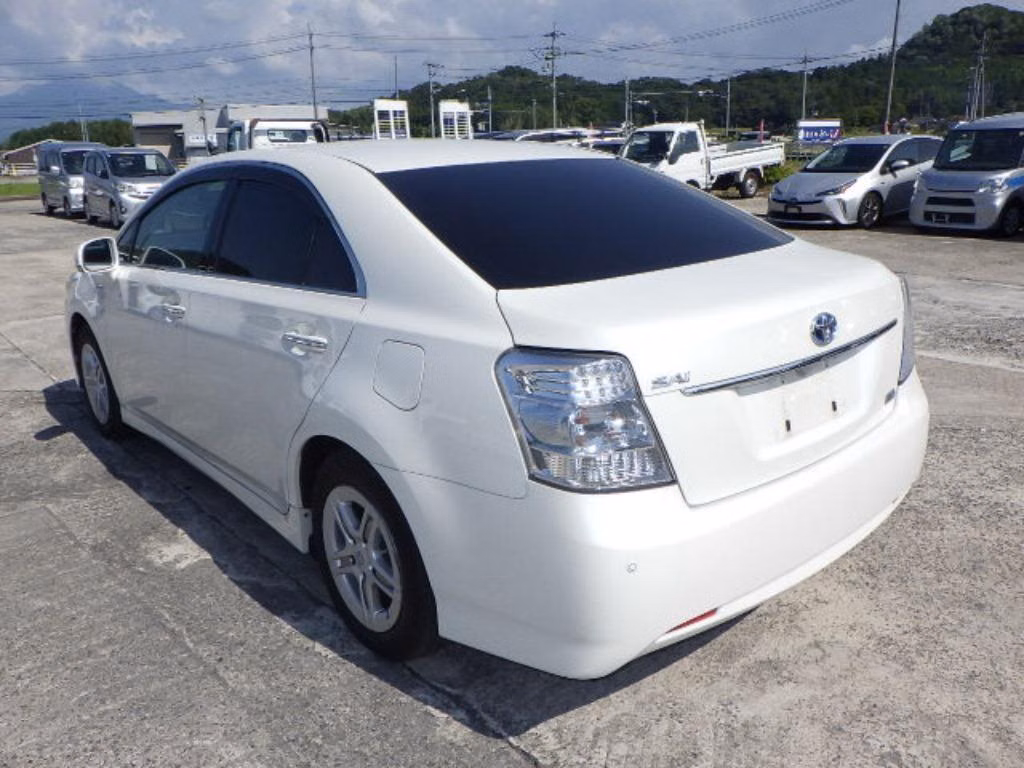 TOYOTA SAI