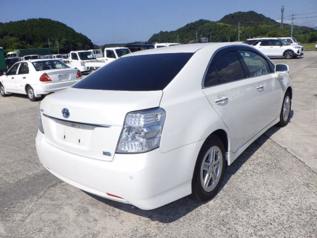 TOYOTA SAI