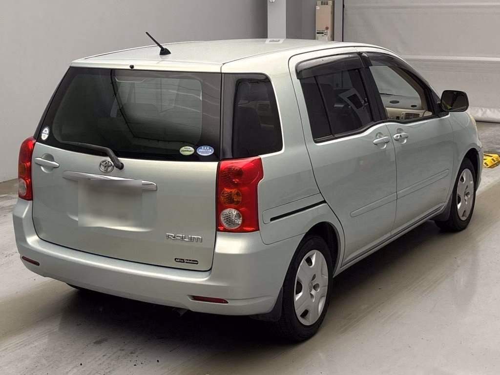 TOYOTA RAUM