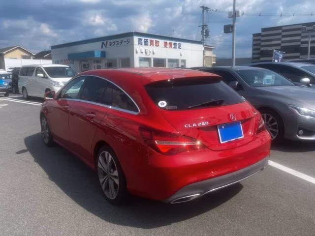 MERCEDES-BENZ CLA-CLASS