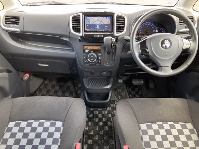 MITSUBISHI DELICA D:2