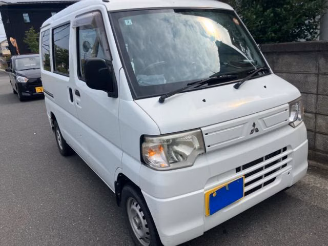 MITSUBISHI MINICAB