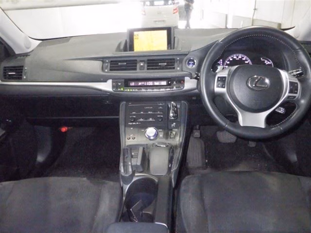 LEXUS CT200H