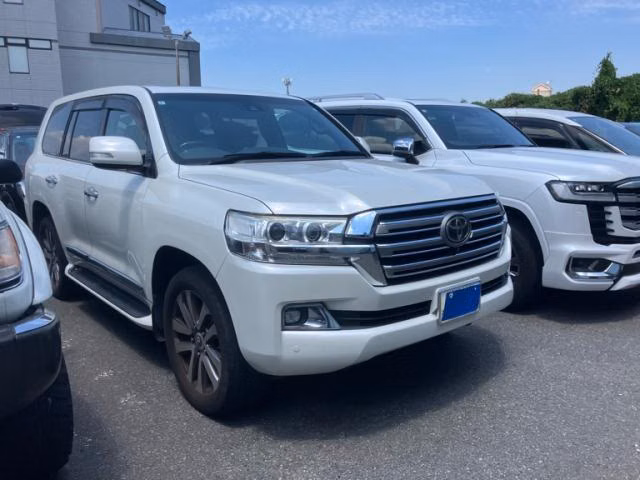 TOYOTA LAND CRUISER