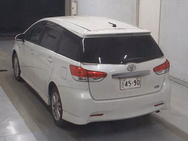 TOYOTA WISH