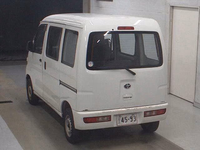 TOYOTA PIXIS VAN