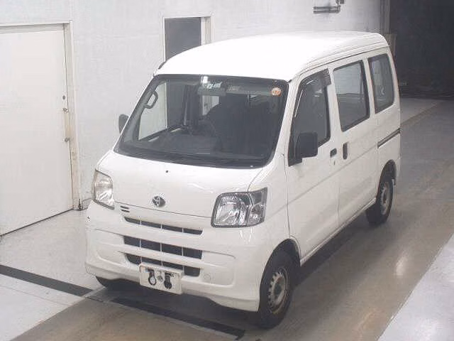 TOYOTA PIXIS VAN