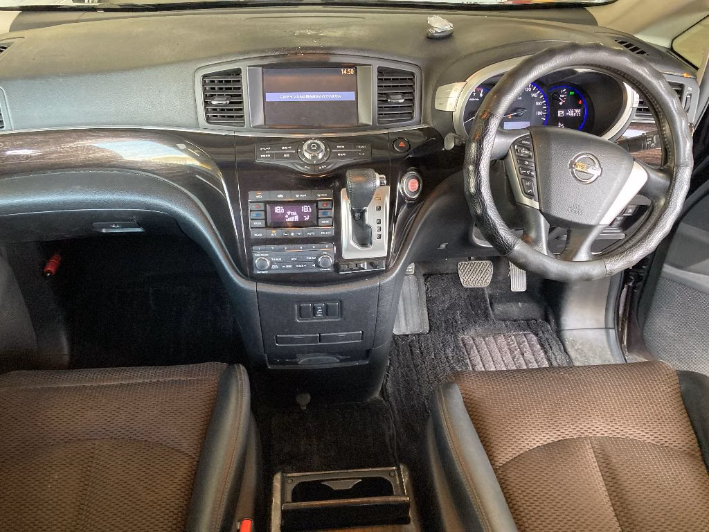 NISSAN ELGRAND