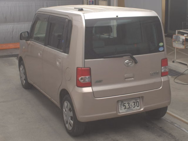 DAIHATSU MOVE CONTE