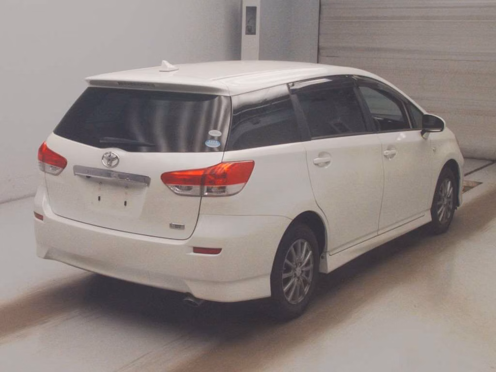 TOYOTA WISH