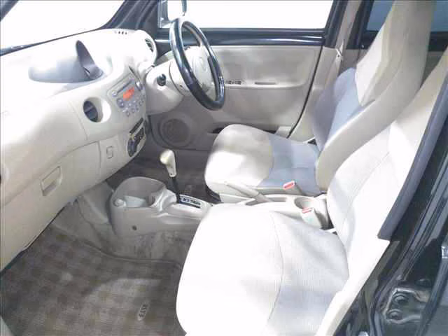 DAIHATSU ESSE