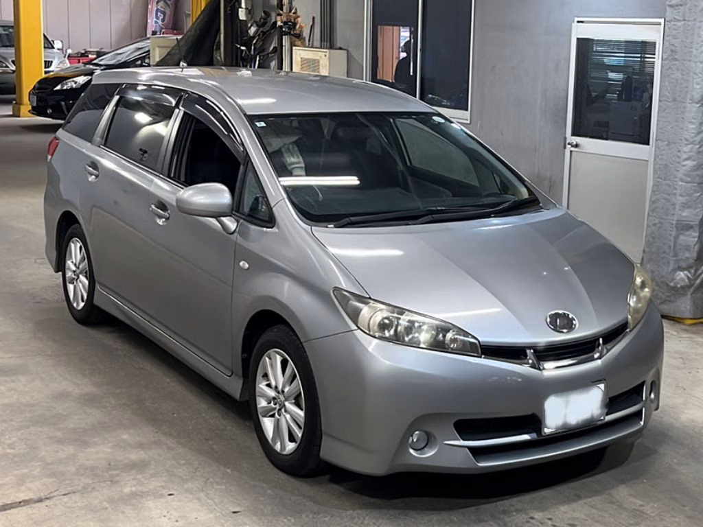 TOYOTA WISH
