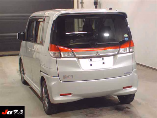 MITSUBISHI DELICA D:2