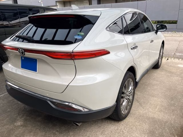 TOYOTA HARRIER