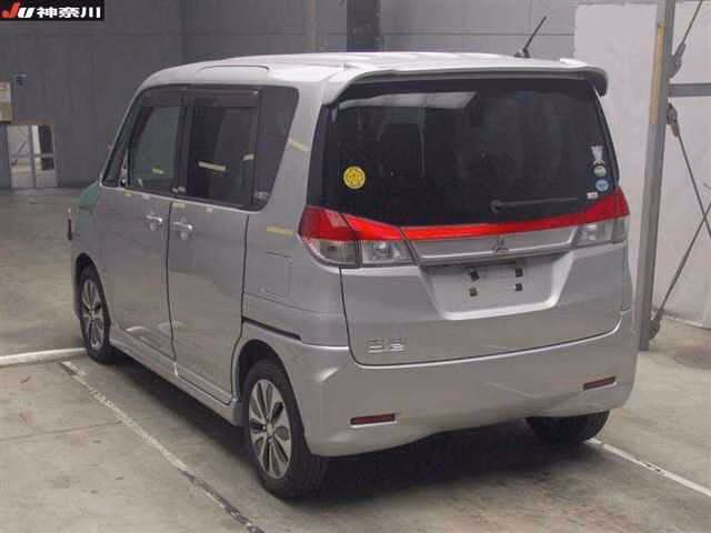 MITSUBISHI DELICA D:2