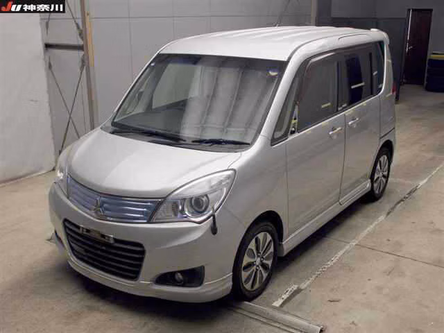 MITSUBISHI DELICA D:2
