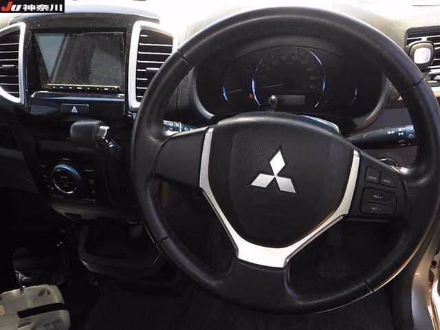 MITSUBISHI DELICA D:2