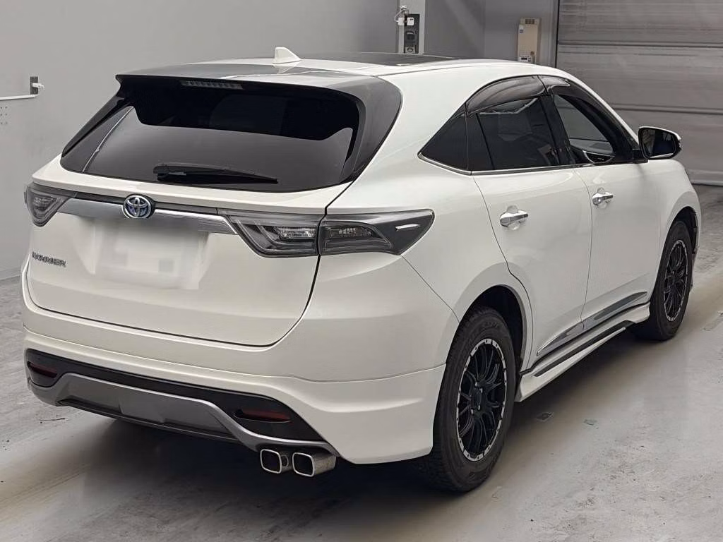 TOYOTA HARRIER