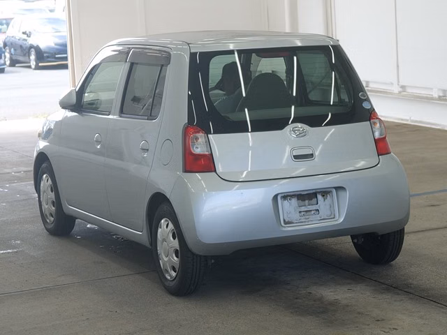 DAIHATSU ESSE