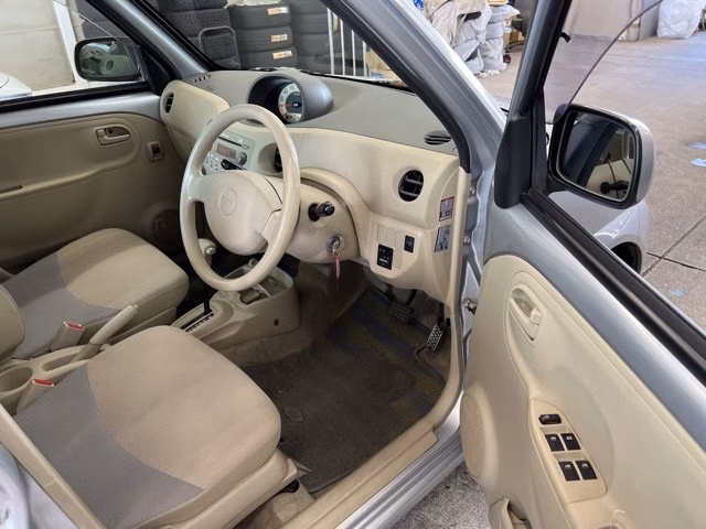 DAIHATSU ESSE