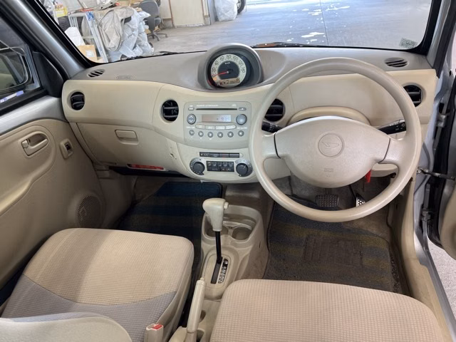DAIHATSU ESSE