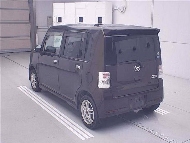 DAIHATSU MOVE CONTE