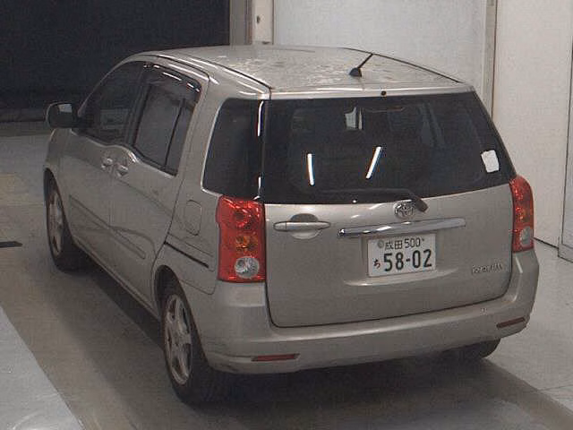 TOYOTA RAUM